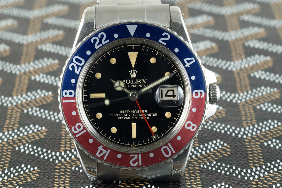 10 Past Ten » Rolex GMT Master 1675 “Chapter Ring Underline